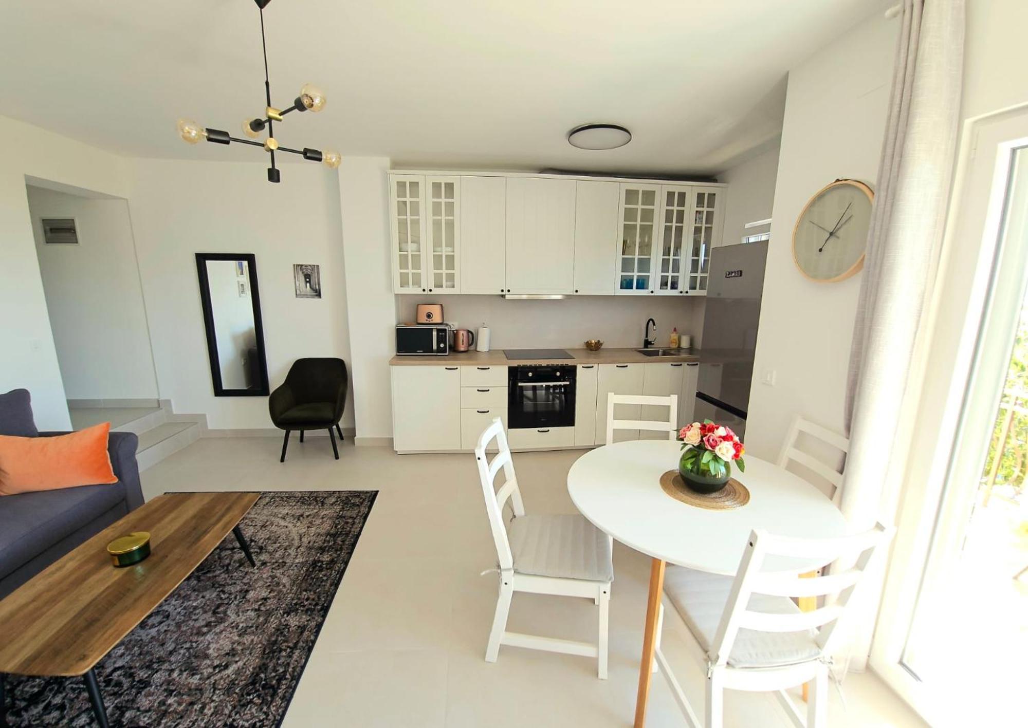 Apartment Big Blue Maslenica Bagian luar foto