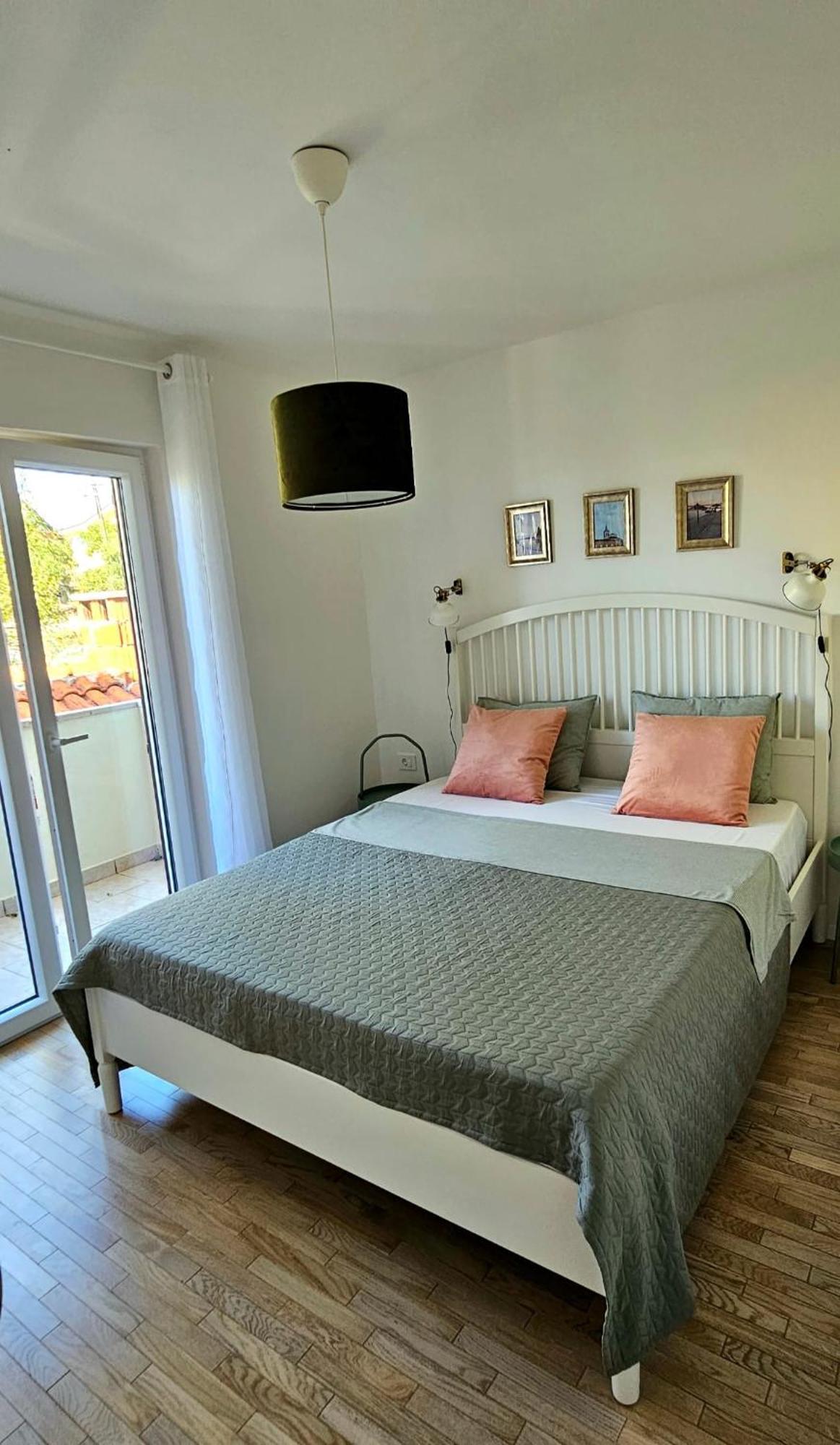 Apartment Big Blue Maslenica Bagian luar foto