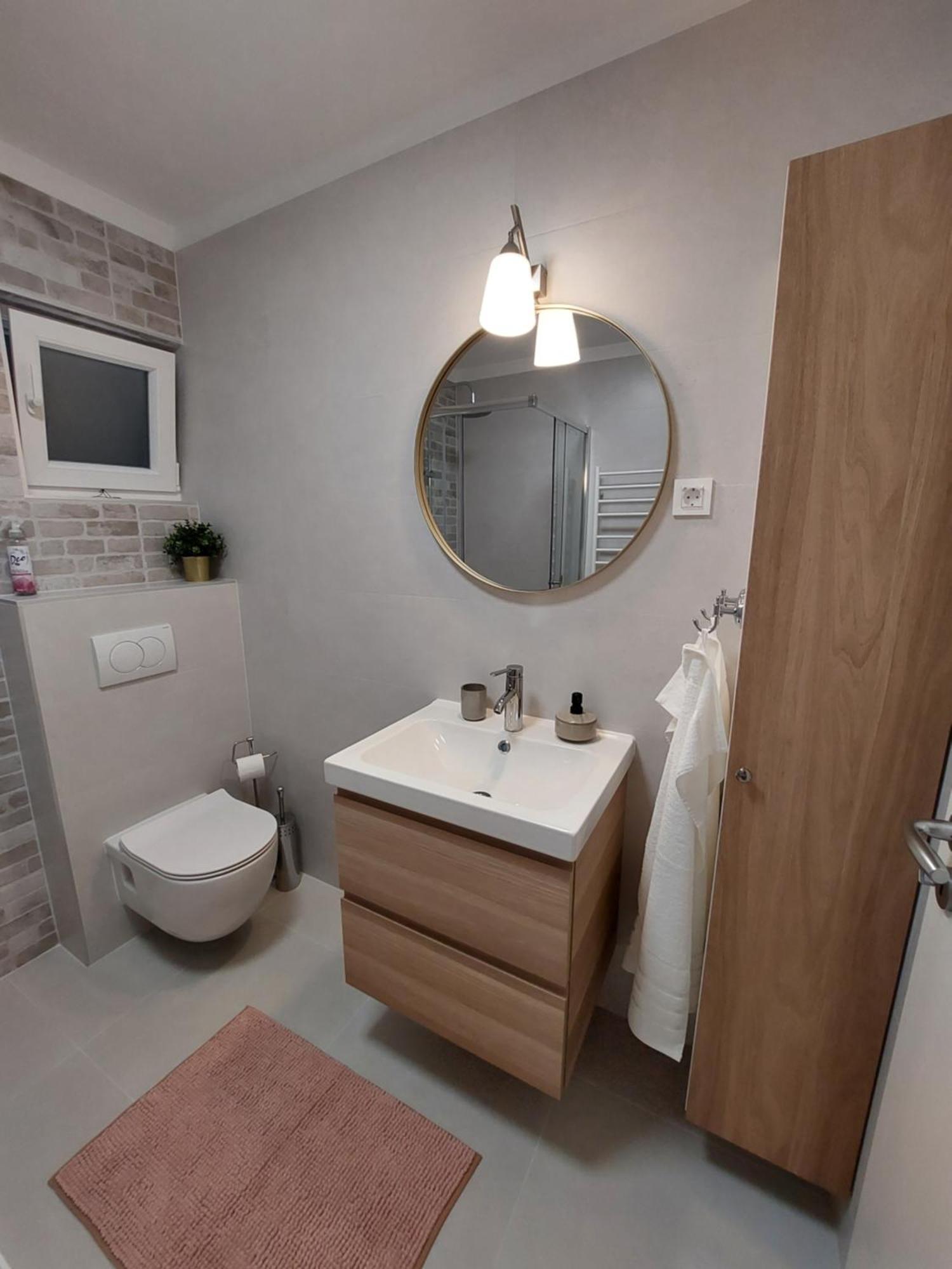 Apartment Big Blue Maslenica Bagian luar foto