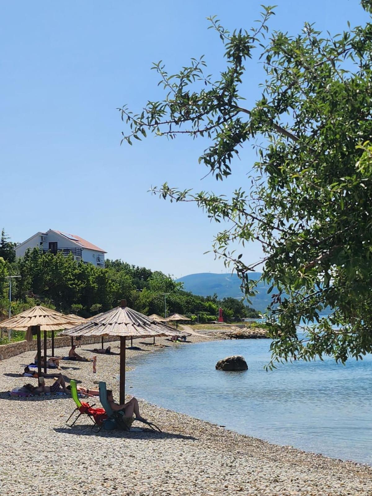 Apartment Big Blue Maslenica Bagian luar foto
