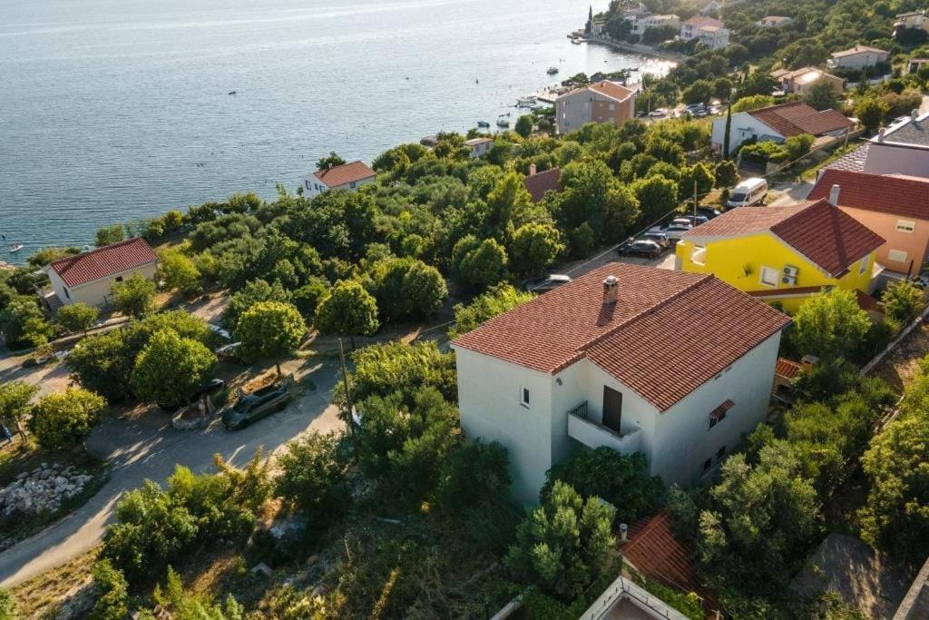 Apartment Big Blue Maslenica Bagian luar foto